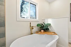 Lux living - Beautifully Renovated Home - Just 2 Miles from Downtown ATL - Image 2