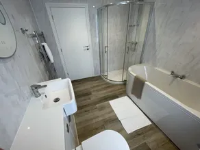 Spacious character holiday cottage property near town Centre - Image 3