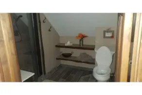 Country Farmhouse Lodge - Image 4