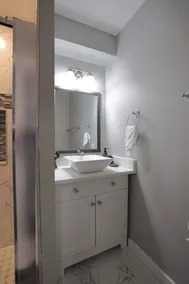 Beautiful 4 beds & 3 baths downtown Allen - Image 3