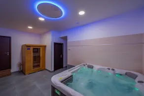 Villa Luna - Pool and Wellness - Image 4