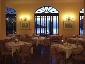 St. Patrick's Hotel - Image 4