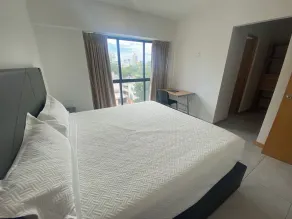 Prime Location: Pool, Rooftop, Parking, Speed WiFi - Image 4