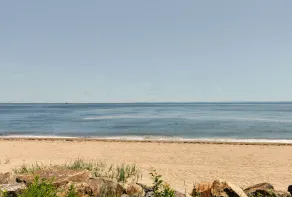 Historic La Belle outremer – Beach, St. Lawrence River view, character & comfort - Image 5