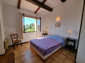 Villa avec piscine au coeur des oliviers - Image 3