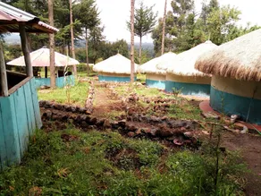 Maverick Camp, Rondavels & Homestay - Image 5