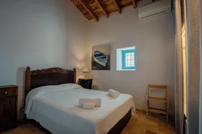 Typiskt hus i Formentera med pool, stor veranda och trädgård - Image 3