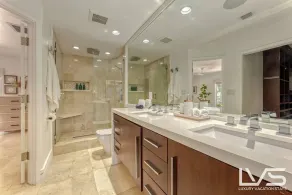 Imperial Waterfront Villa- Walk to Beach Pool & Spa - Image 2