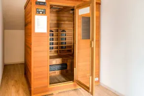 Pleasant holiday home with infrared sauna - Image 2