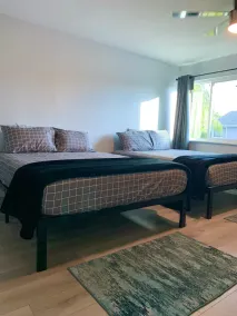 Spacious Miami House/5 mins from Marina/Ocean/Pool/Tennis  - Image 3