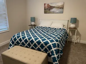 Great, clean house in the middle of Medford - Image 4