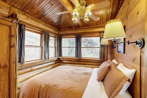 Historic dog-friendly cabin overlooking Lake Lucerne with deck & great views - Image 4