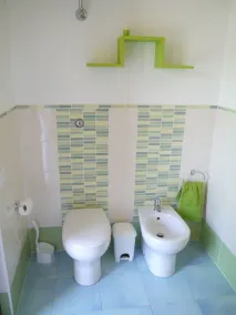 Zwei Doppelzimmer, 300 Meter vom Meer entfernt. Klimatisiert. Vorteilhafte Schiffspreise - Image 2