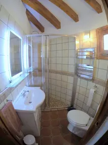 Luxury 4 Bedroom Villa - 10 berth - Private Heated Infinity Pool - with Sea View - Image 2