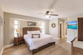 The Sunset Lake House/heated pool/pool table / 4 bed / 2 bath - Image 3