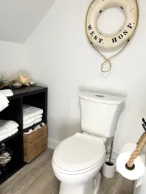 Relaxing Erie Rest Retreat- water views- 2 min walk to the beach! - Image 4