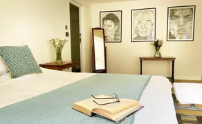 English Countryside Retreat:  Sleeps 10 - Image 4