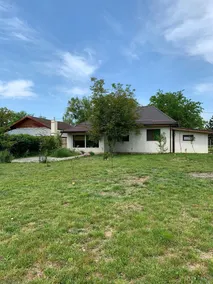 Beautiful fully furnished 2 Bdrm Villa with Pool, Snagov Bucharest Romania - Image 2