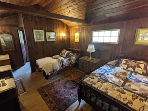 River Cabin: Single Family Getaway On The River - Image 4