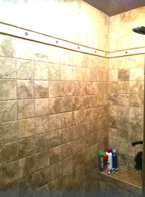 Privat Lakefront Retreat - Image 5