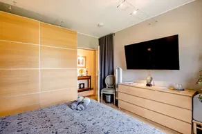Luxuriöses Zimmer in eine schöne Wohnung und 3-Sterne-Abendessen (Optional) - Image 3