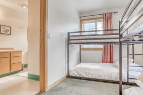 Government Camp Lodge with Hot Tub and Room for the Whole Family! - Image 5