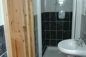 Willow Farmhouse - Image 3