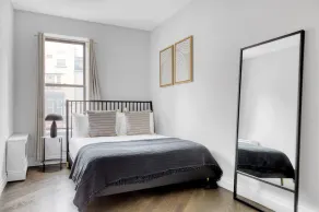 Rad Brooklyn Heights 3BR w/ Laundry, Bike Room & Elevator, by Blueground - Image 4
