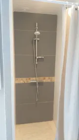 Grimaud, Golfe de St Tropez, Villa 5 Chambres 10 Personnes à 800 m. de la mer - Image 3