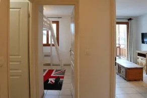 Ski-in/ski-out & foot of the slopes, 5th floor, swimming pool, sauna, balcony, tv, ski locker, 33m² - Image 2