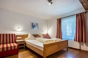 Ferienwohnung 'Mitterbruggehof Alpenrose' mit Bergblick, Gemeinschaftsgarten und WLAN - Image 4