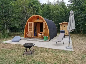 Charmant POD en bois près d'un plan d'eau - Image 5