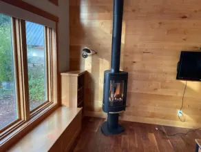 Marrowstone Waterfront Cottage - Image 2