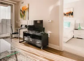 Luxury 1BR Apartment in Bostons Seaport District for the Tech Savvy Taveler - Image 5