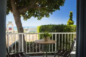 Studio fronte mare No 2 10 metri dalla spiaggia - Image 4