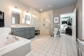 Beau 4 BR, 4. 5 Bath, maison exécutive avec piscine creusée et accessible aux handicapés! - Image 4