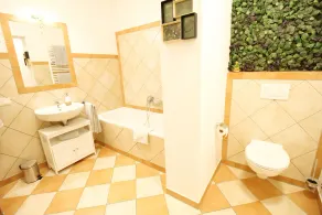 ARTstudio 2.0 Superior 2-bedroom apartment with terrace. Near IGA 27! - Image 4