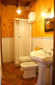 Wonderful private villa for 16 people with WIFI, private pool, TV and parking  - Image 3