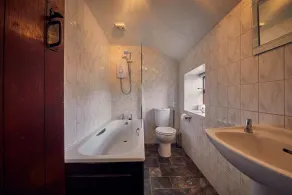 Host & Stay - Rose Cottage - Image 2