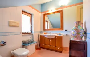 3 bedroom lovely home in S. M. di Castellabate - Image 4