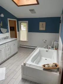 Taylor Pond Lake House with Private beach - Image 2