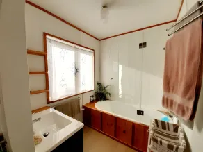 Beautiful rural house close to beach and amenities - Image 2