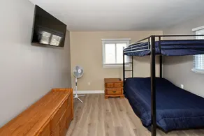 2 Bedroom, 1 Bath, Upper level, Sleeps 8, Boat Well Included, Near Boat Launch - Image 5