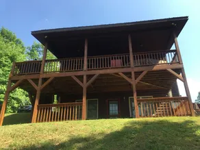 Private Cabin Getaway- Long Range Mountain View’s! - Image 5