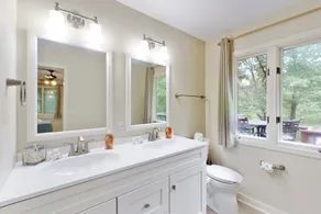 Spacious waterfront escape with screened porch, water slide, & games - Image 2