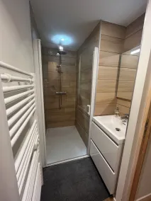 Liten självständig lägenhet i bondgård med luftkonditionering - Image 4