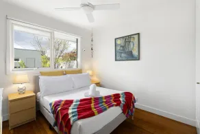 Relaxed Bayside Stay with Outdoor Space - Image 5