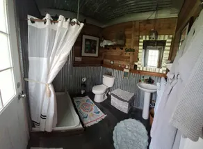 Kokomo Farms Tiny Eco/Artists Cabin off grid - Image 2