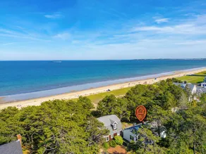 Bayview Beach Cottage For 4! - Image 4