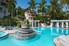 1-3 bd Beach Penthouse Suite, sleep 3 All Inclusive is included in listed price - Image 2